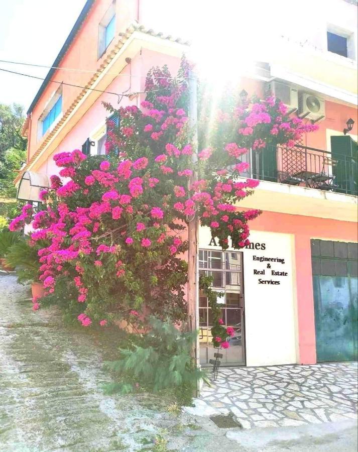 Voukamvilia Boutique * Agios Matthaios (Corfu)
